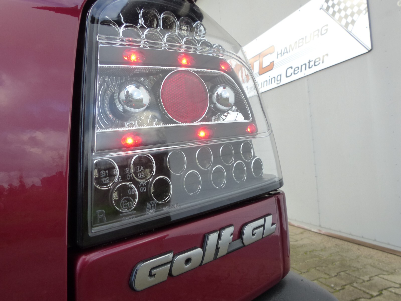 VW Golf 3 Limosine, Cabrio LED Rückleuchten Schwarz-klar Glas Bj. 1991-1998 – Bild 8